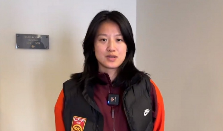  汪琳琳：范迪克是我的偶像和目標，希望變成他那樣全面的中后衛(wèi)