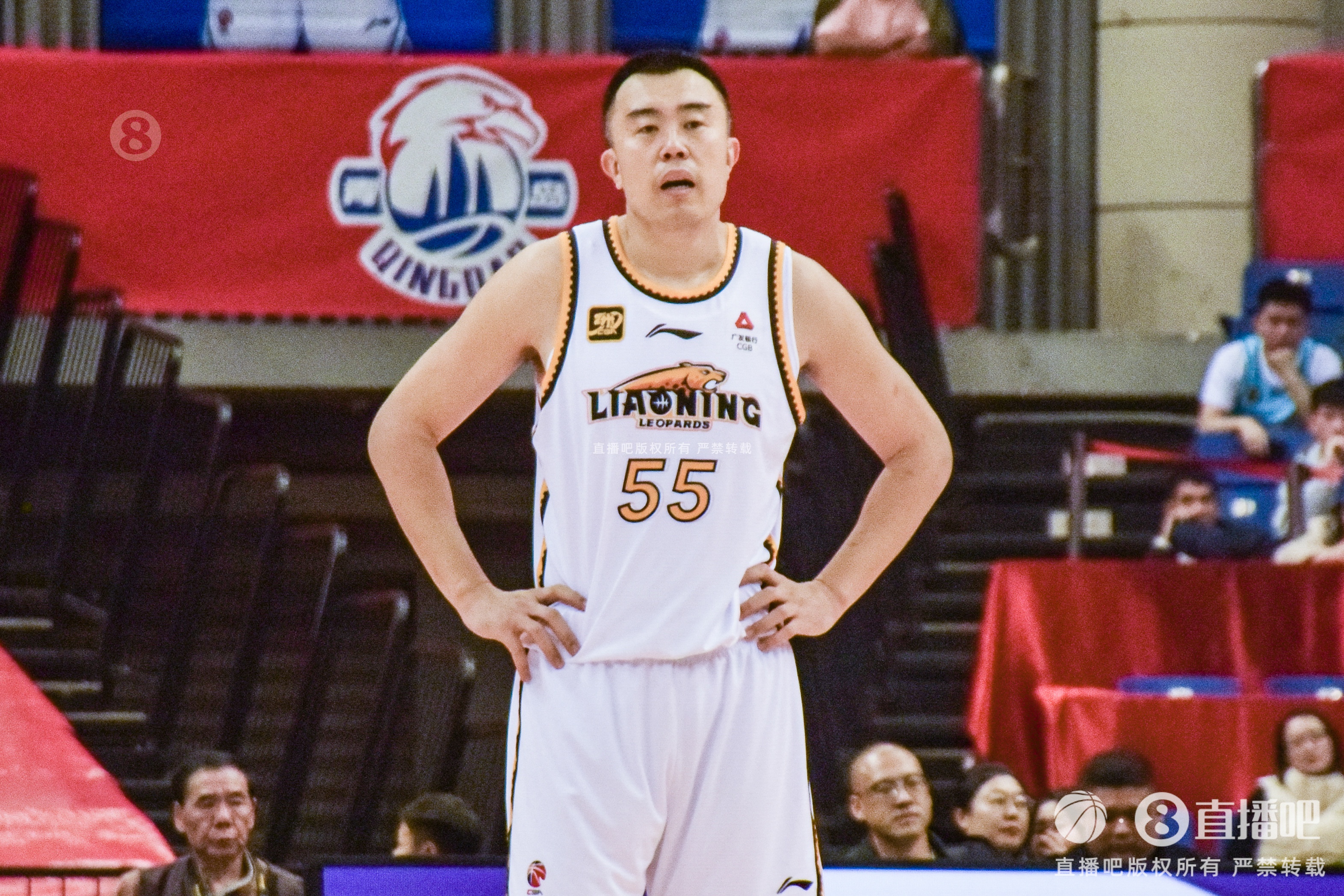  老將盡力了！韓德君5中4高效拿下14分6籃板