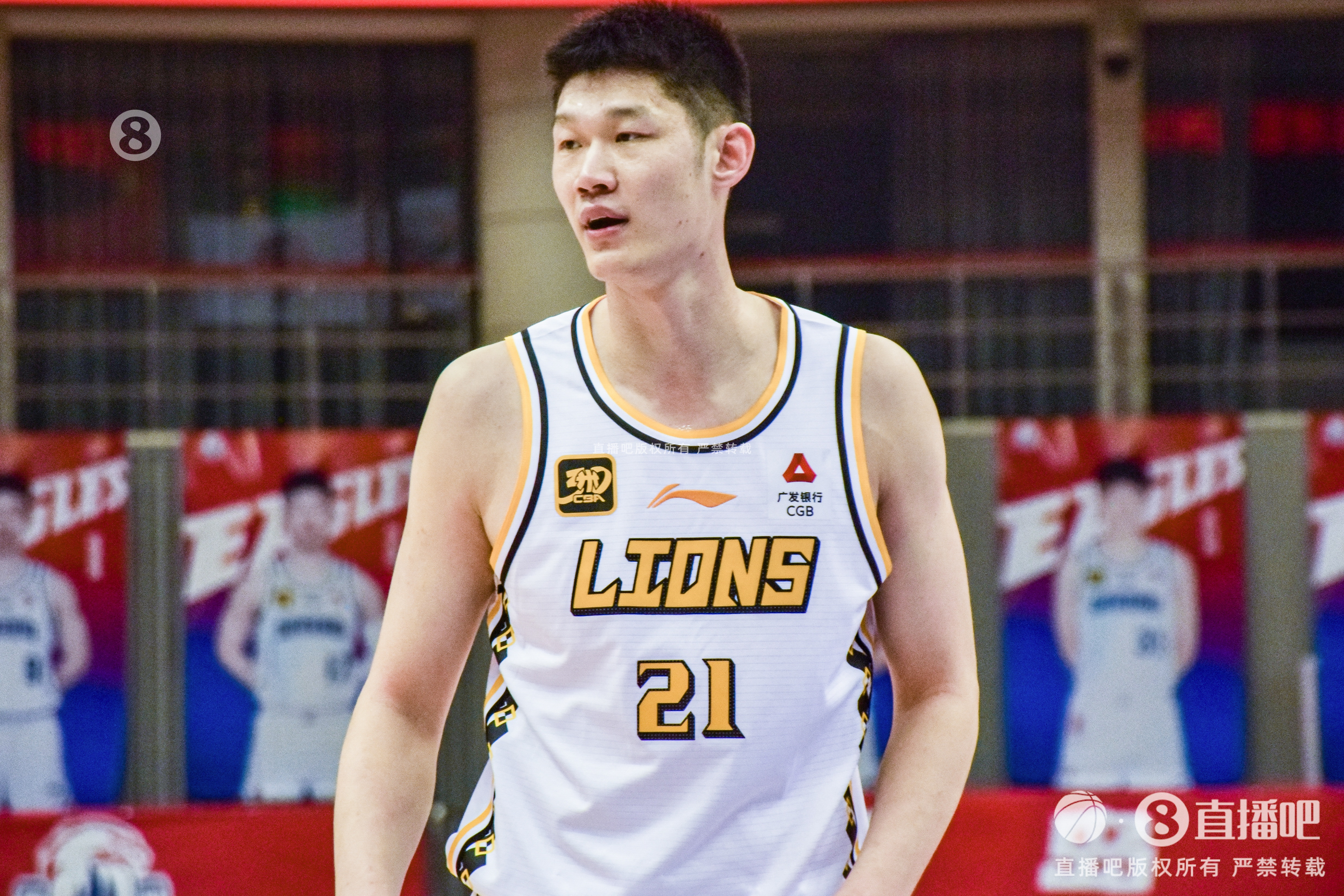  15僅中4！孔德昕：孫銘徽傷缺 胡金秋打出了生涯最低效一戰(zhàn)